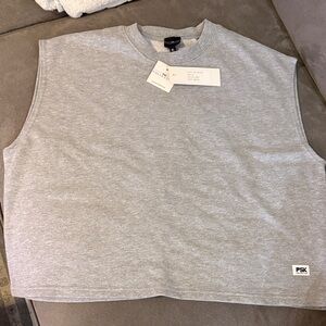 NWT MEN’S Work Out Muscle Tank in Grey   Size: XL